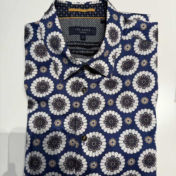 Men's Ted Baker Short Sleeve Shirt - size 4 - Picture 3 of 6